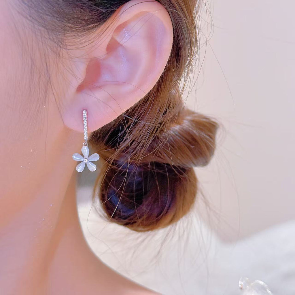 Vintage French Cat Eye Flower S925 Stud Earrings Luxury Elegant Daily Ear Accessory