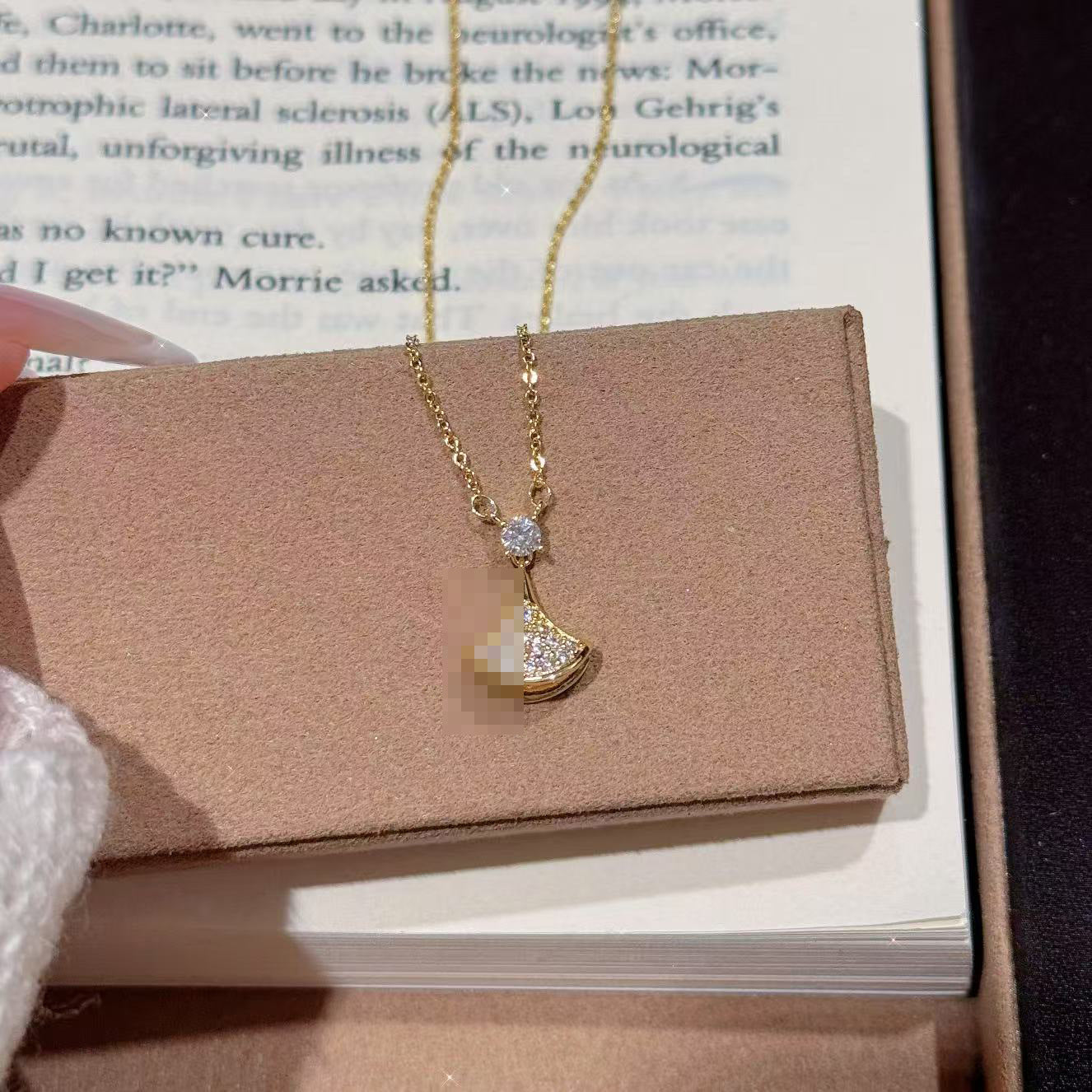 Mini Dress Shaped Necklace, Full Paved Sparkling Clavicle Chain, Niche Luxury Exquisite Fashion Jewelry Versatile Daily Necklaces for Women