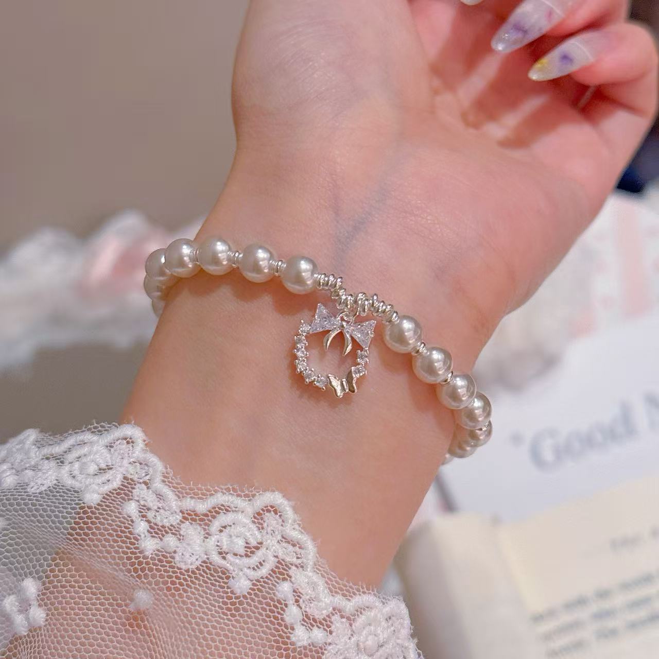Princess Bow Pearl Bracelet, Luxury Niche Elegant Wrist Jewelry, Sweet Graceful Exquisite Temperament Bracelets