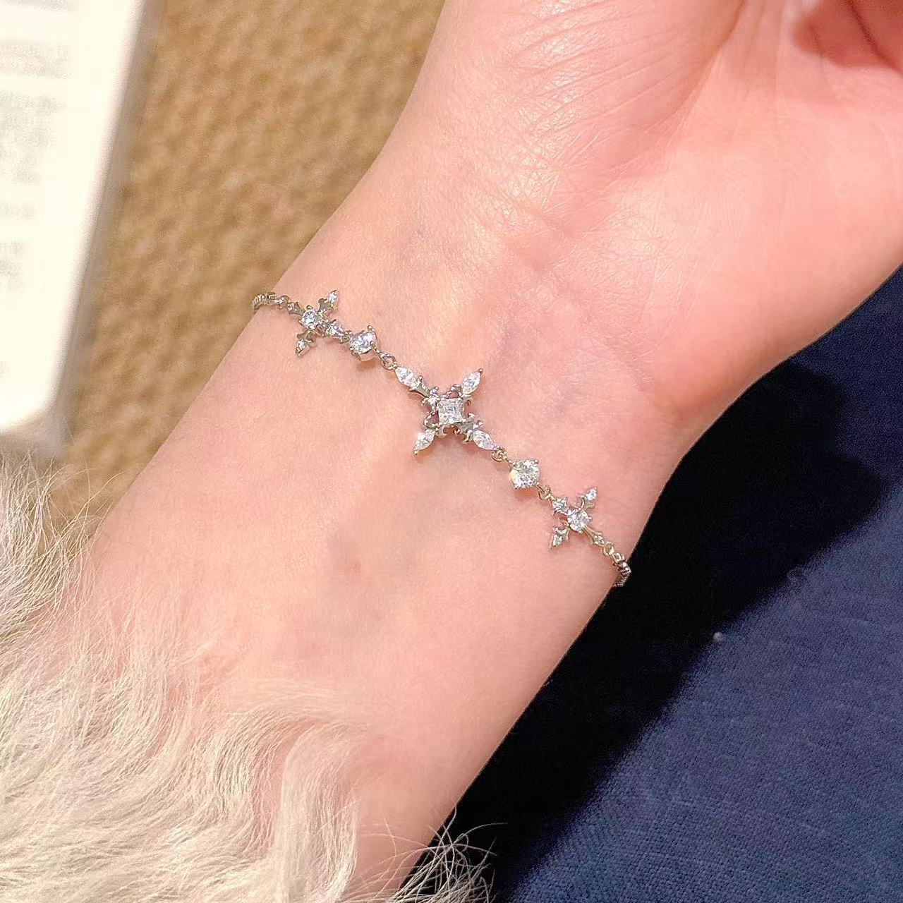 Korean Star Zircon Geometric Bracelet, Elegant Daily Wrist Chain