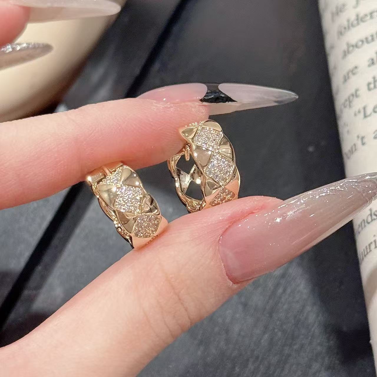 Square Plaid Pattern Ear Buckles, Micro Paved Zircon Geometric Earrings, Luxury Elegant Versatile Women Jewelry