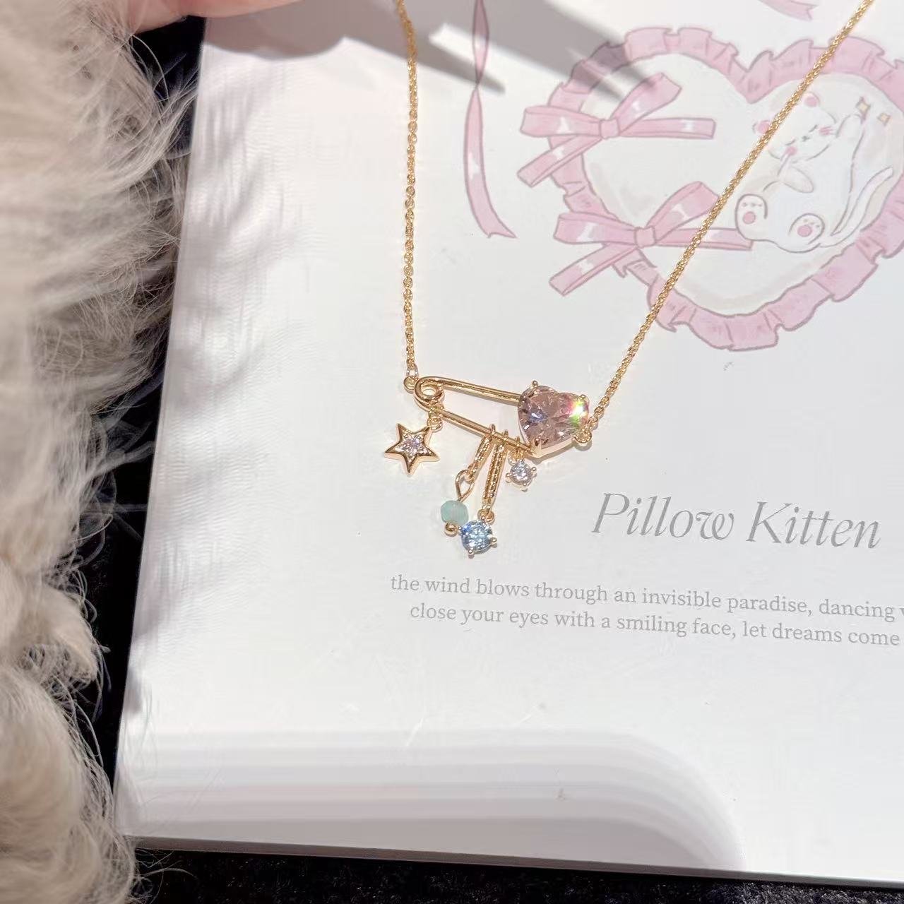 Sparkling Zircon Heart Paperclip Star Necklace Elegant Luxury Sweet Clavicle Chain