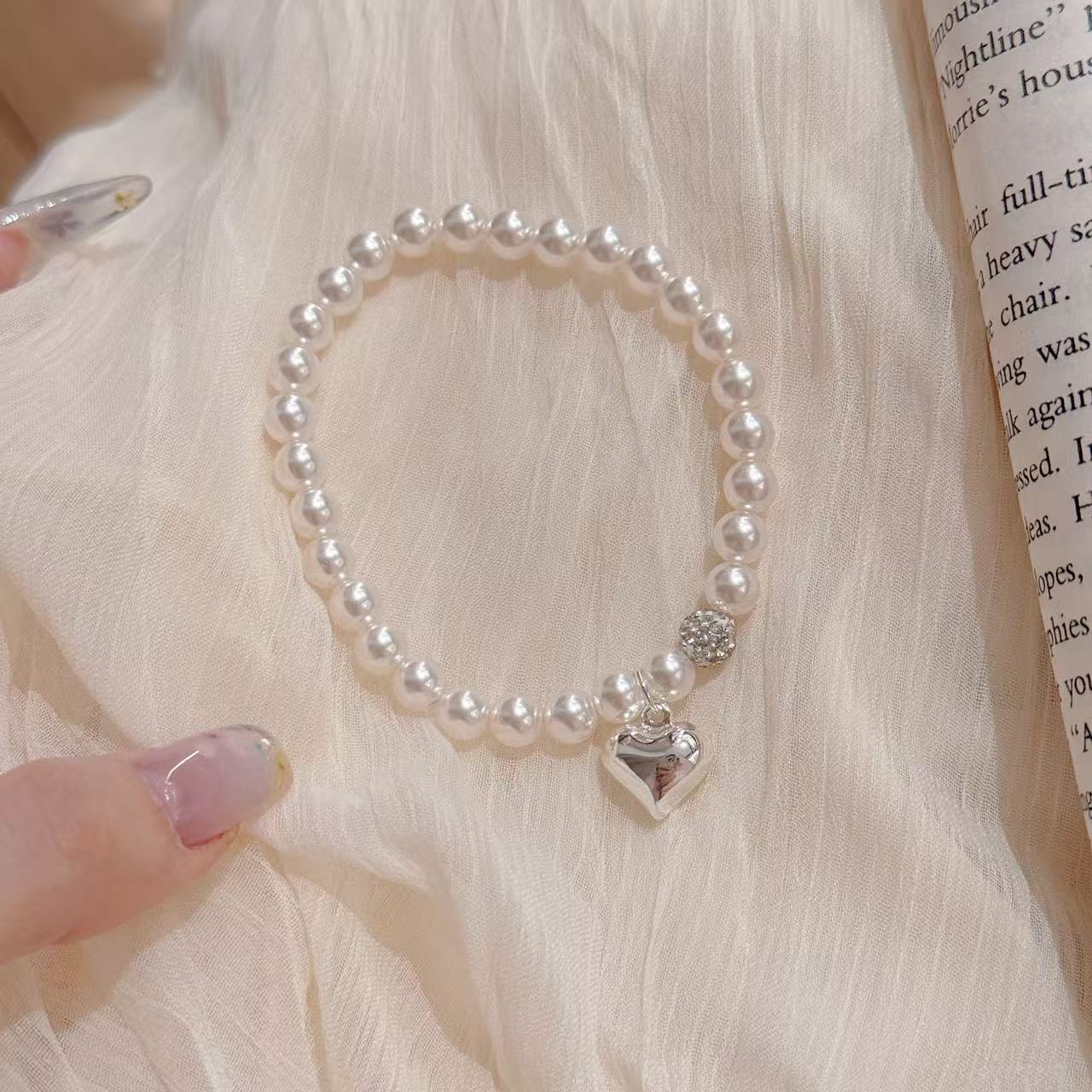 Elegant Heart Pearl Bracelet, Sweet Luxury Daily Women Wrist Chain