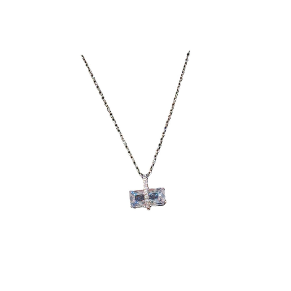 Cube Sugar Pendant Necklace, Luxury Elegant Clavicle Chain, Exquisite Temperament Commute Necklace Romantic Gift for Valentine's Day & New Year