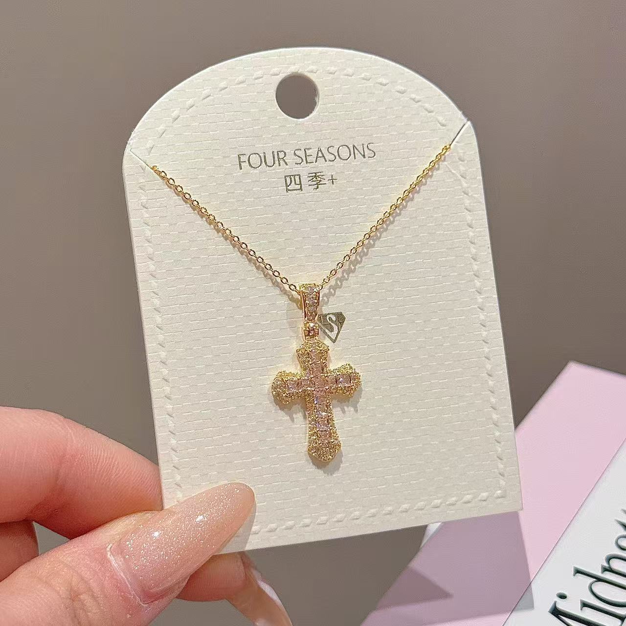 Trendy Cross Zircon Clavicle Chain, Minimalist Niche High-end Luxury All-match Fashion Necklace