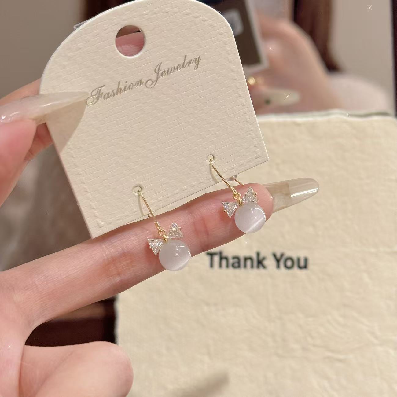White Cat Eye Butterfly Stud Earrings Luxury Fresh Women Earring