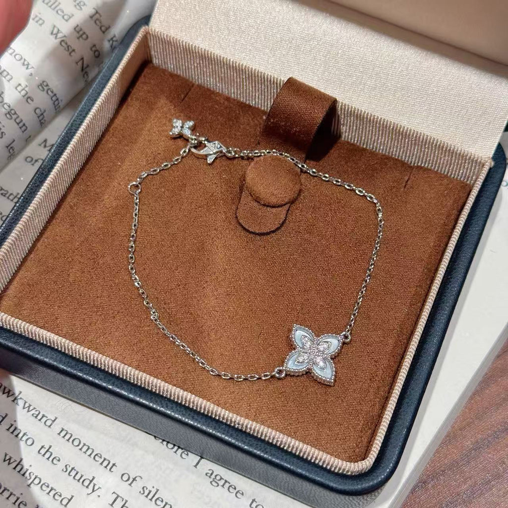 Luxury Four Leaf  White Mother of Pearl Bracelet, Dainty Elegant All-Match Women Fine Hand Jewelry for Daily Commute