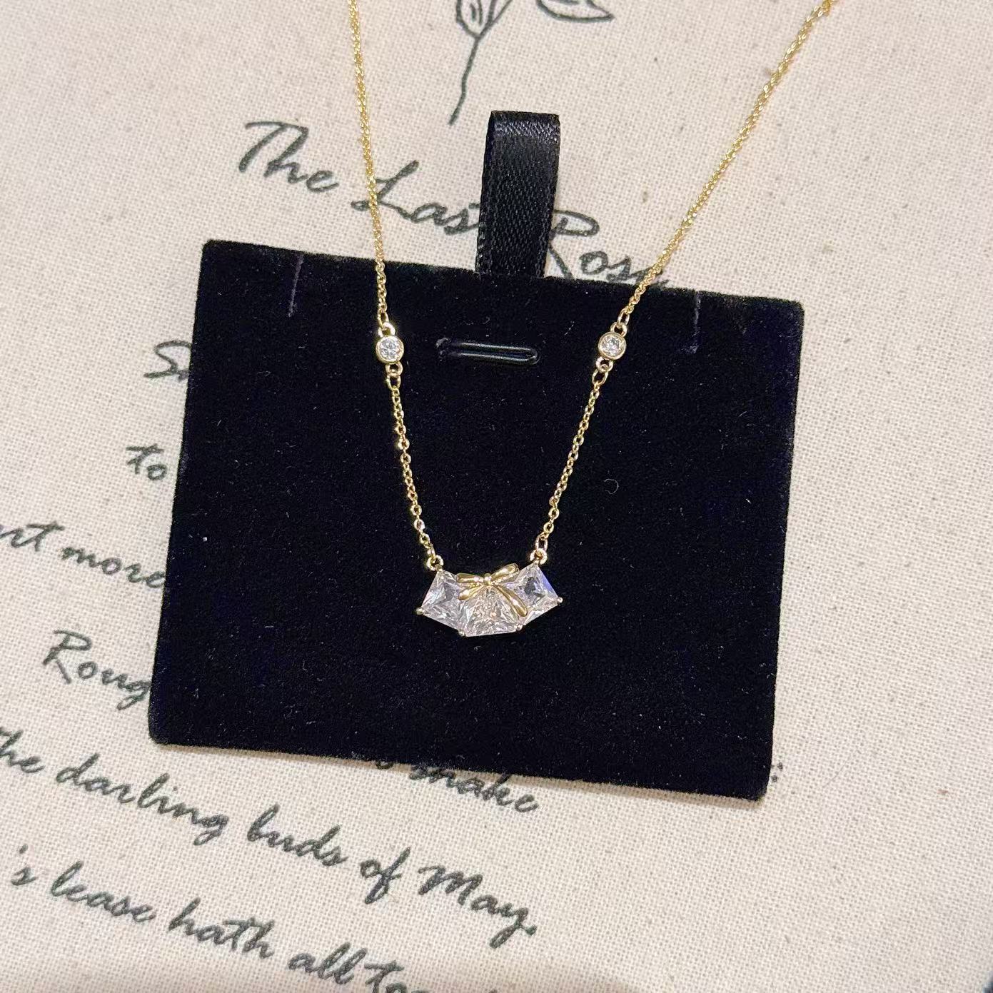 Gold Dainty Necklace Minimalist Luxury Clavicle Chain Elegant Fashion All-match Commute Jewelry Gifts for Girlfriend