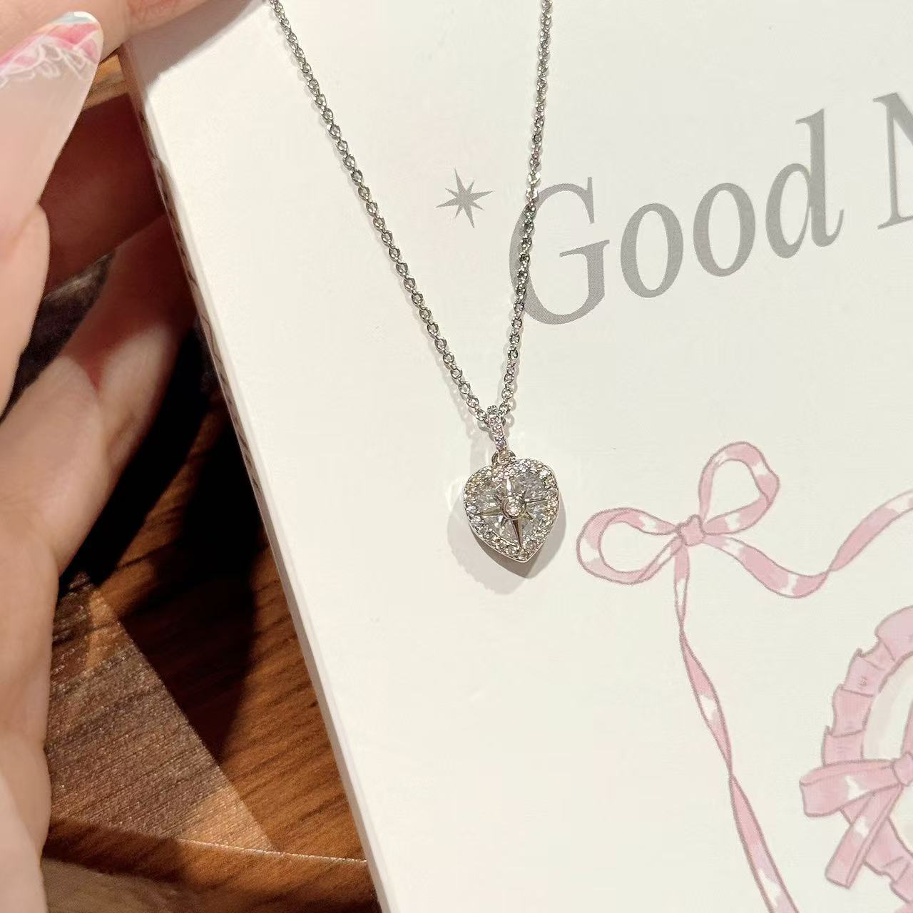 Korean Japanese Style Heart Zircon Necklace, Full Diamond Heart Pendant Clavicle Chain, Minimalist INS Elegant Jewelry