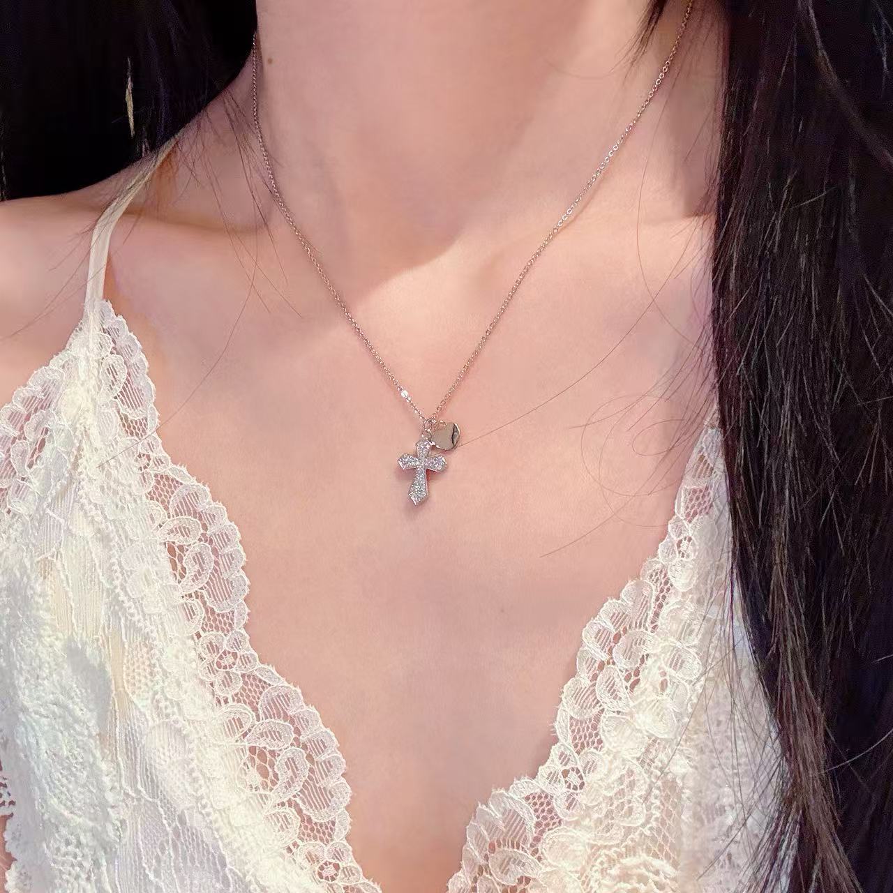 Double-Sided Wearable Heart Cross Shell Necklace, Luxury Elegant Women Daily Jewelry