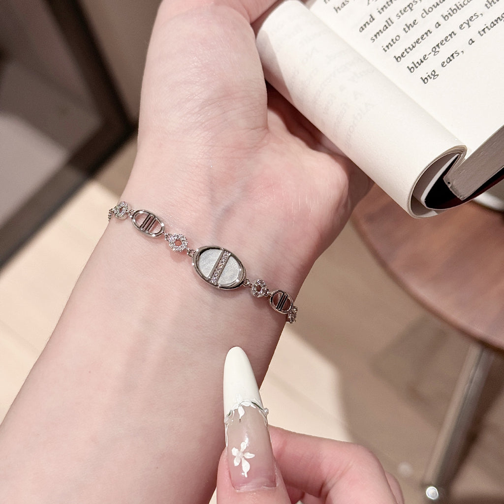 French Style Zircon Bracelet, Luxury Elegant Bangle, Niche Exquisite Fashion Hand Jewelry for Women