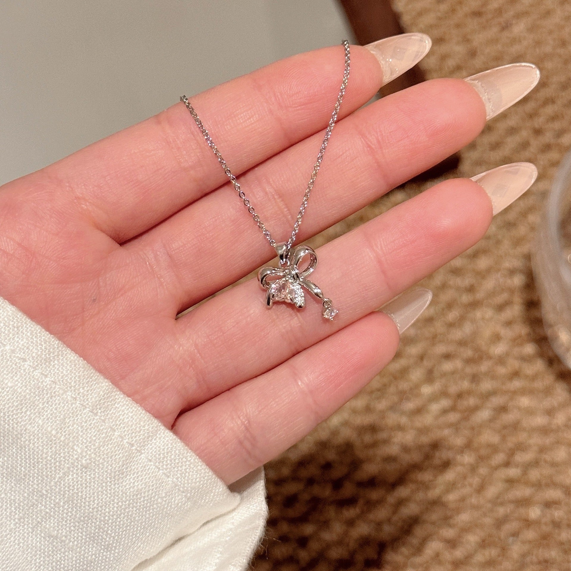 Sweet Minimal Bow Clavicle Necklace Luxury Trendy Women Daily Accessory