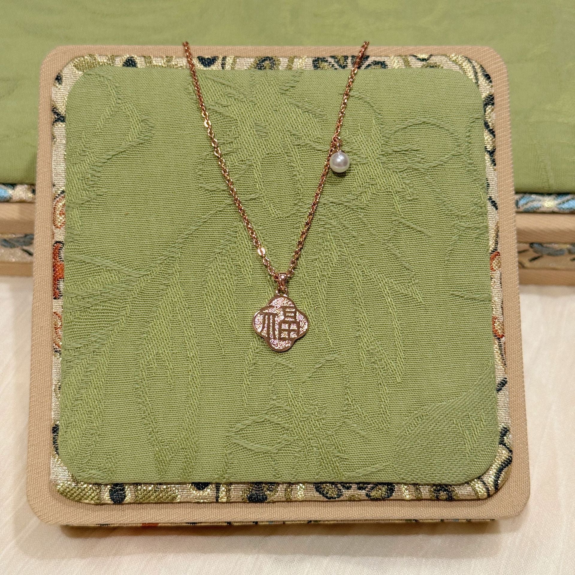 Vintage Gourd Peace Lock Necklace, Chinese Style Ginkgo Leaf Necklace, Zodiac Year Elegant Exquisite National Trend Jewelry for Women