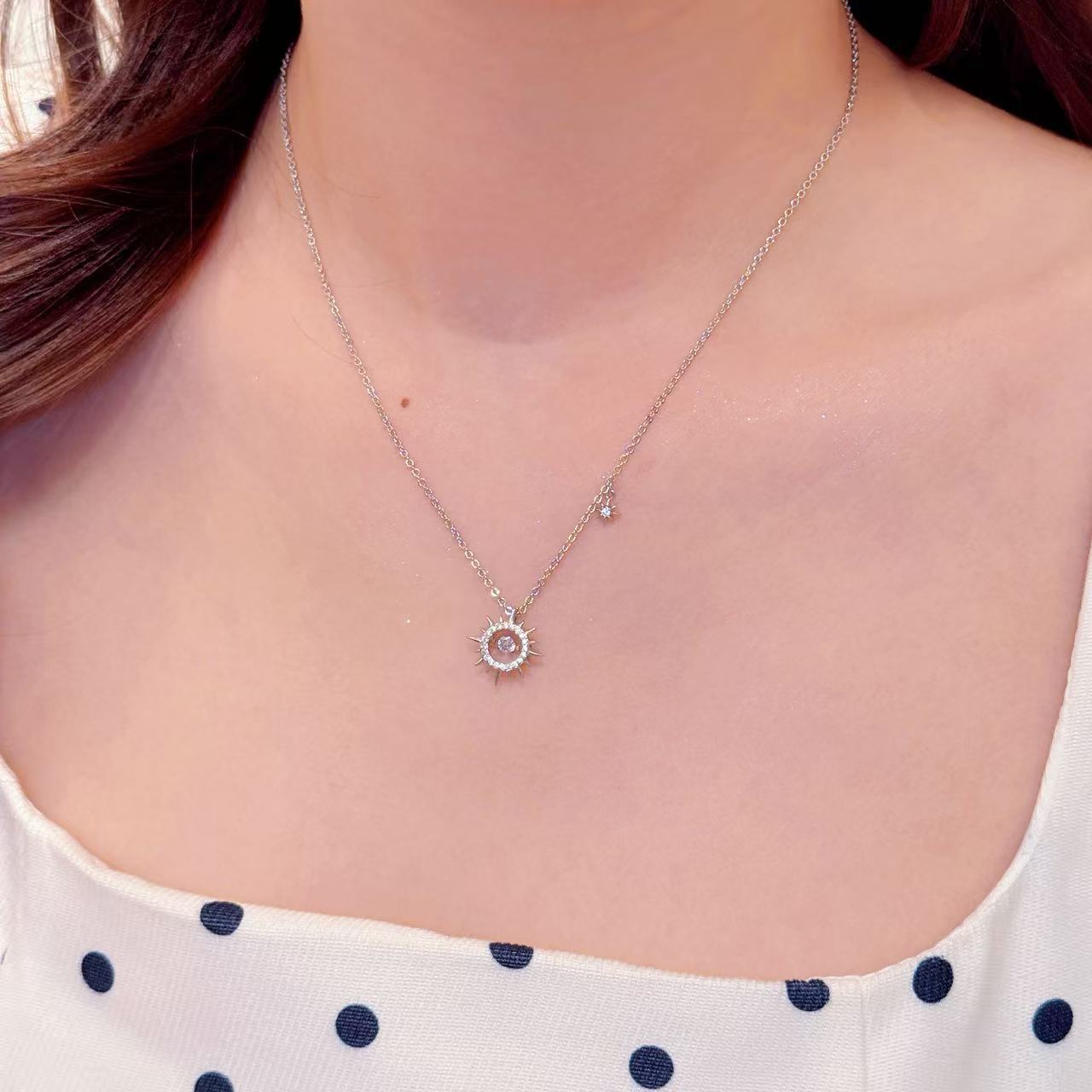 New Sun Star Necklace, Luxury Minimalist Clavicle Chain, Niche Exquisite Compact Fashion Pendant Jewelry