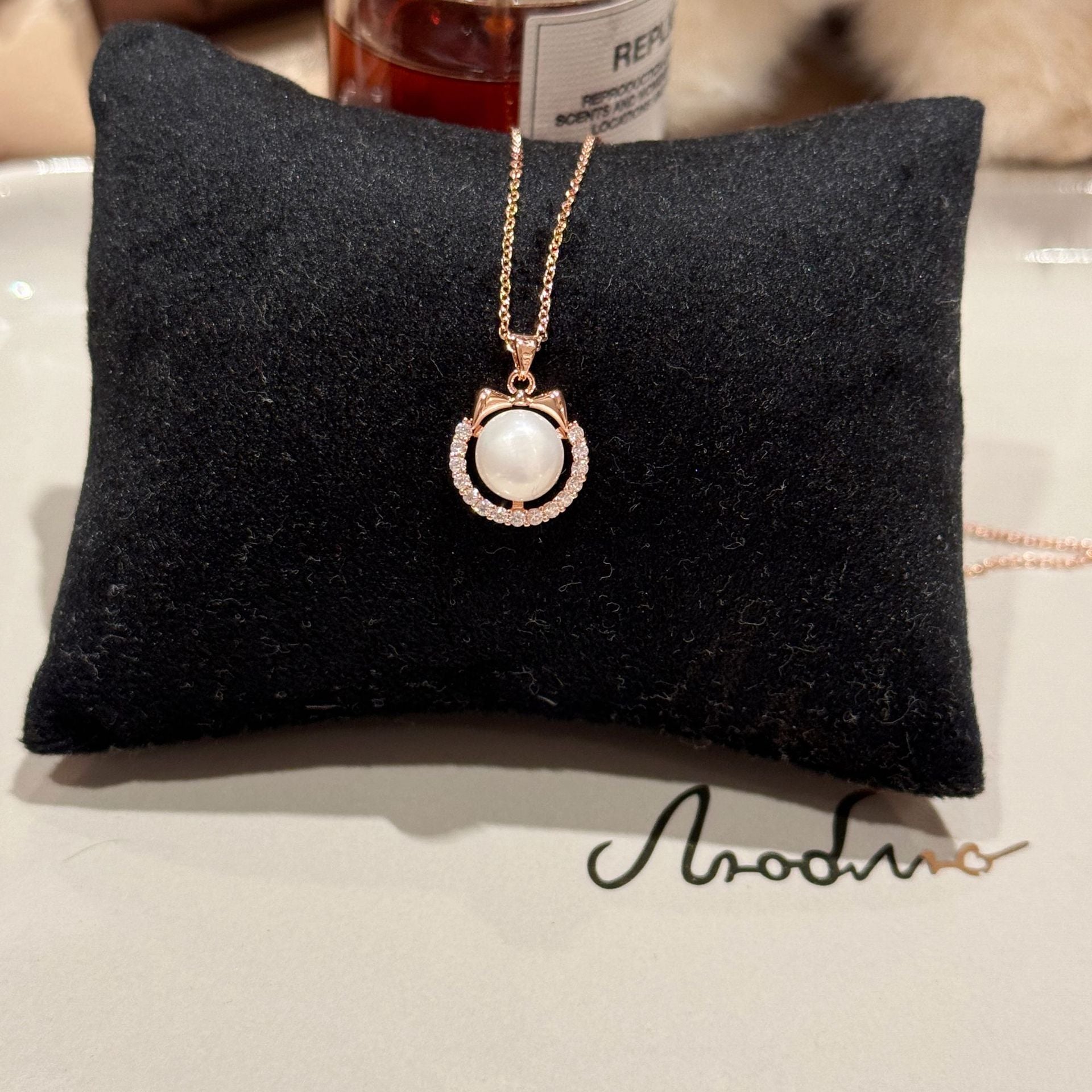 Natural Pearl Cat Necklace, Luxury Elegant Clavicle Chain, Niche Stylish All-match Temperament Jewelry