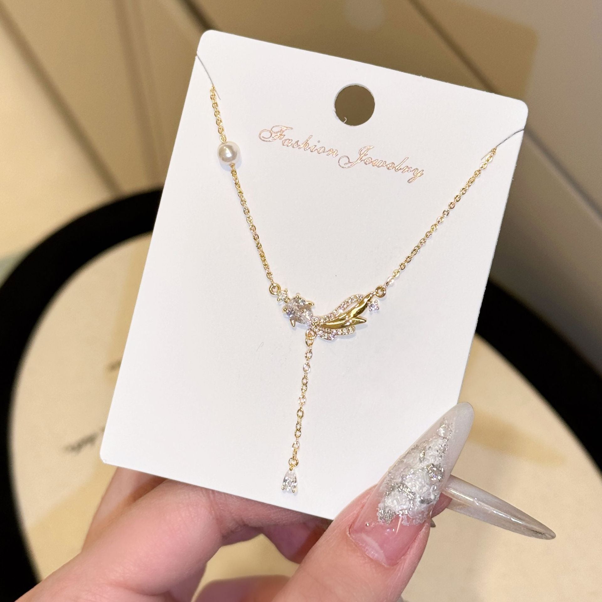Koi Fish Pendant Pearl Necklace for Women, Luxury Minimalist Zircon Inlaid Clavicle Chain Jewelry Gift