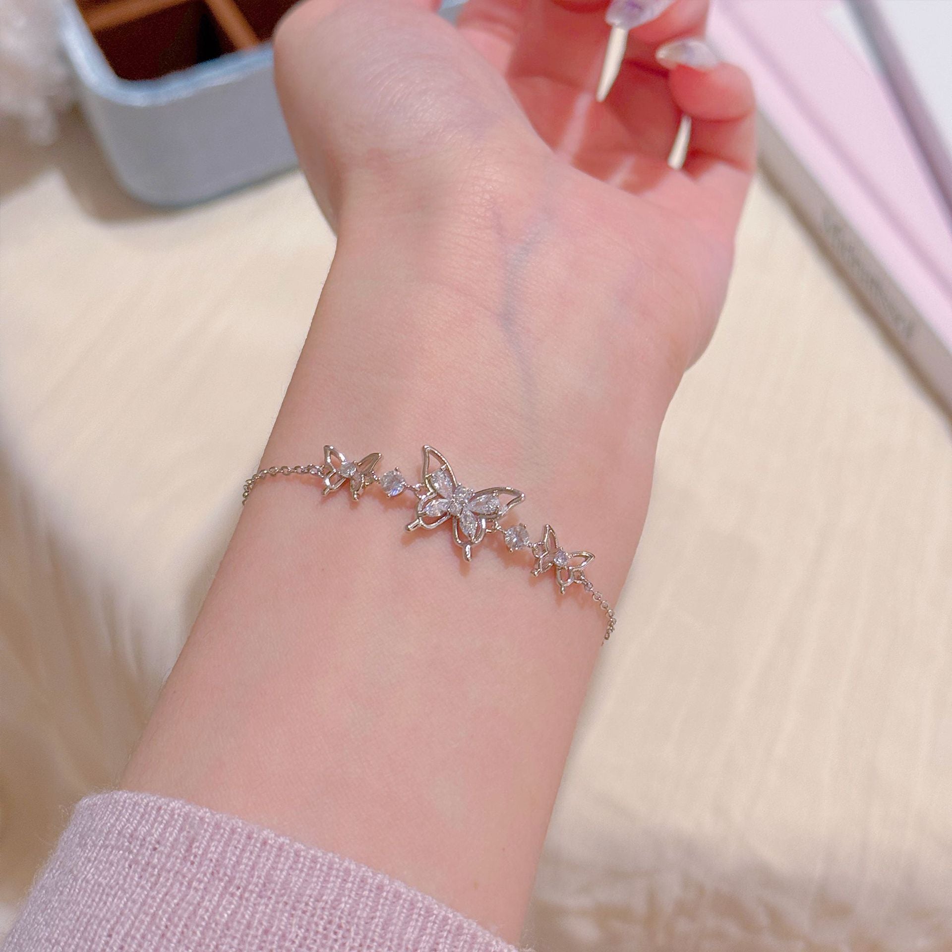 Hollow Bowknot Link Bracelet, Niche Luxury Dainty Bangle, Fresh Sweet Elegant All-match Fashion Bracelet