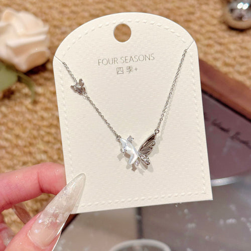 Butterfly Clavicle Necklace, Luxury Niche Pendant Necklace, Exquisite Fresh Sweet Minimalist Jewelry for Women Daily Wear