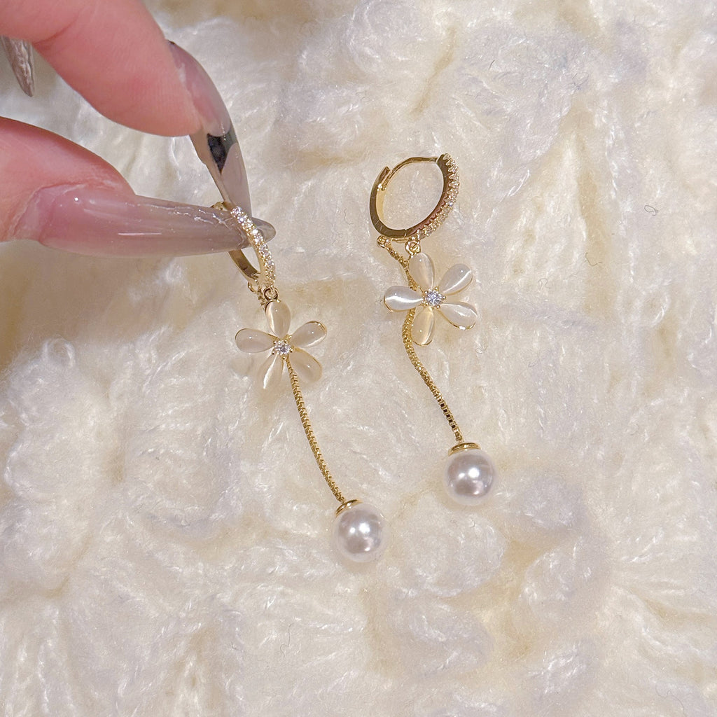 Long Pearl Tassel Flower Huggie Earrings Luxury Women Ear Jewelry