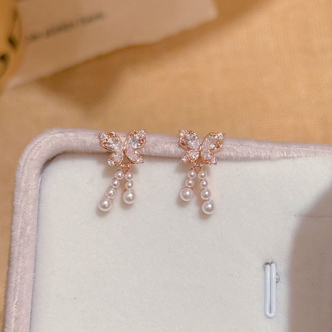 Butterfly Pearl Stud Earrings, S925 Sterling Silver Posts, Fresh Sweet Elegant Luxury Dainty All-match Earrings