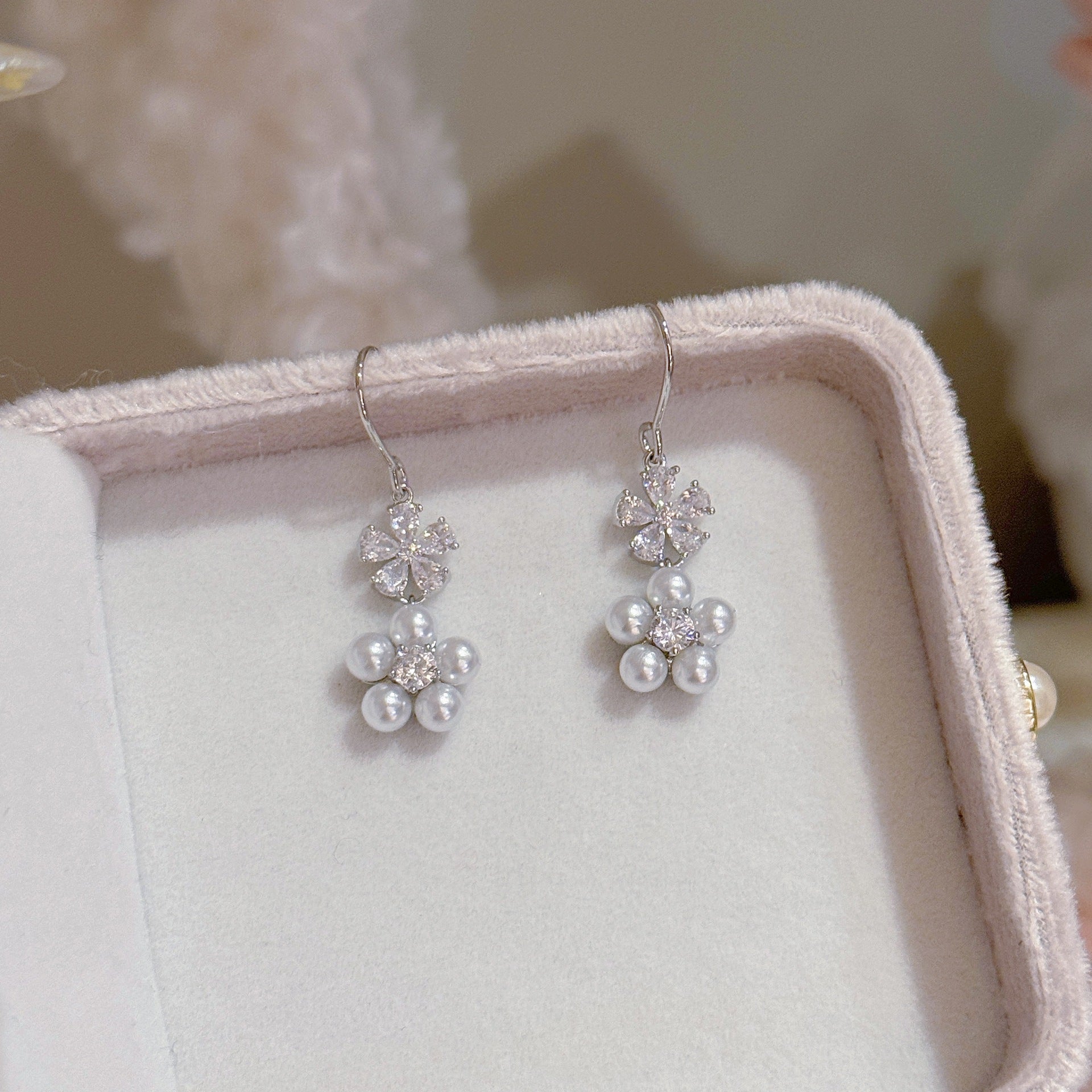 Bloom Flower Pearl Luxury Stud Earrings Sweet Women Fashion Earring