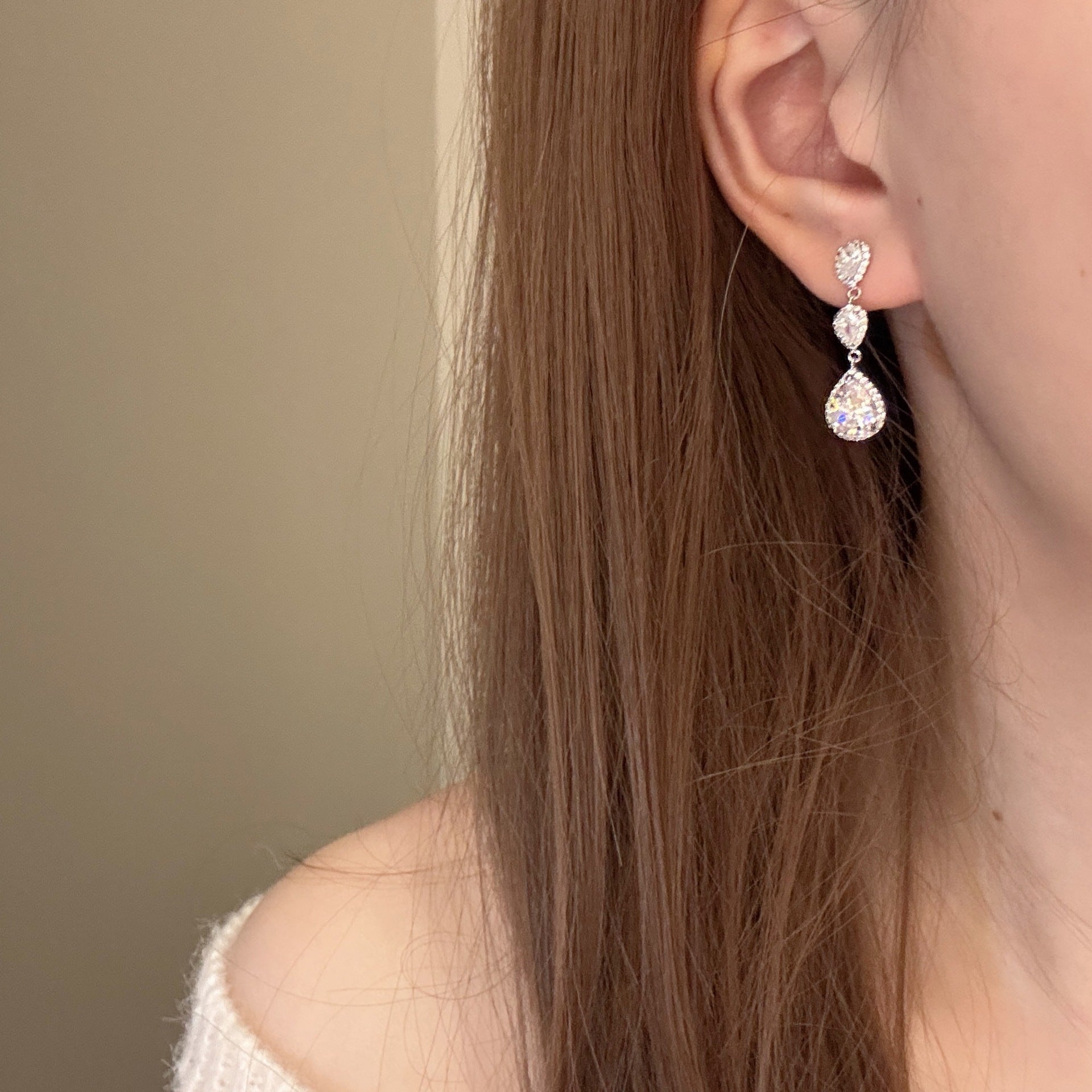 Minimalist Long Water Drop Pendant Earrings, Luxury Elegant S925 Silver Needle Exquisite Temperament Ear Studs