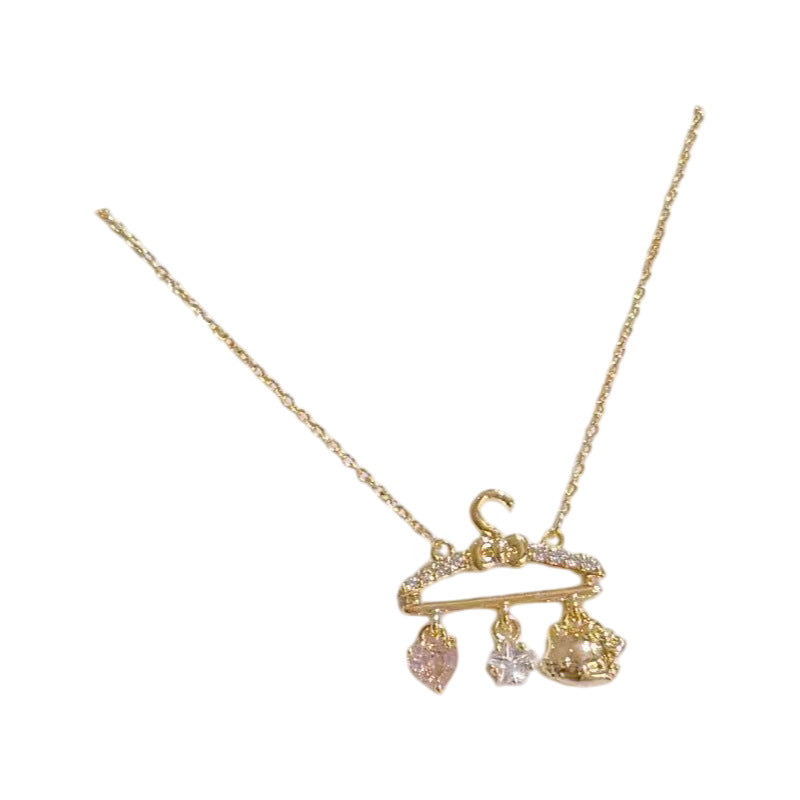 Cute Hanger Cat Necklace Elegant Luxury Sweet Clavicle Chain Women Fashion Jewelry