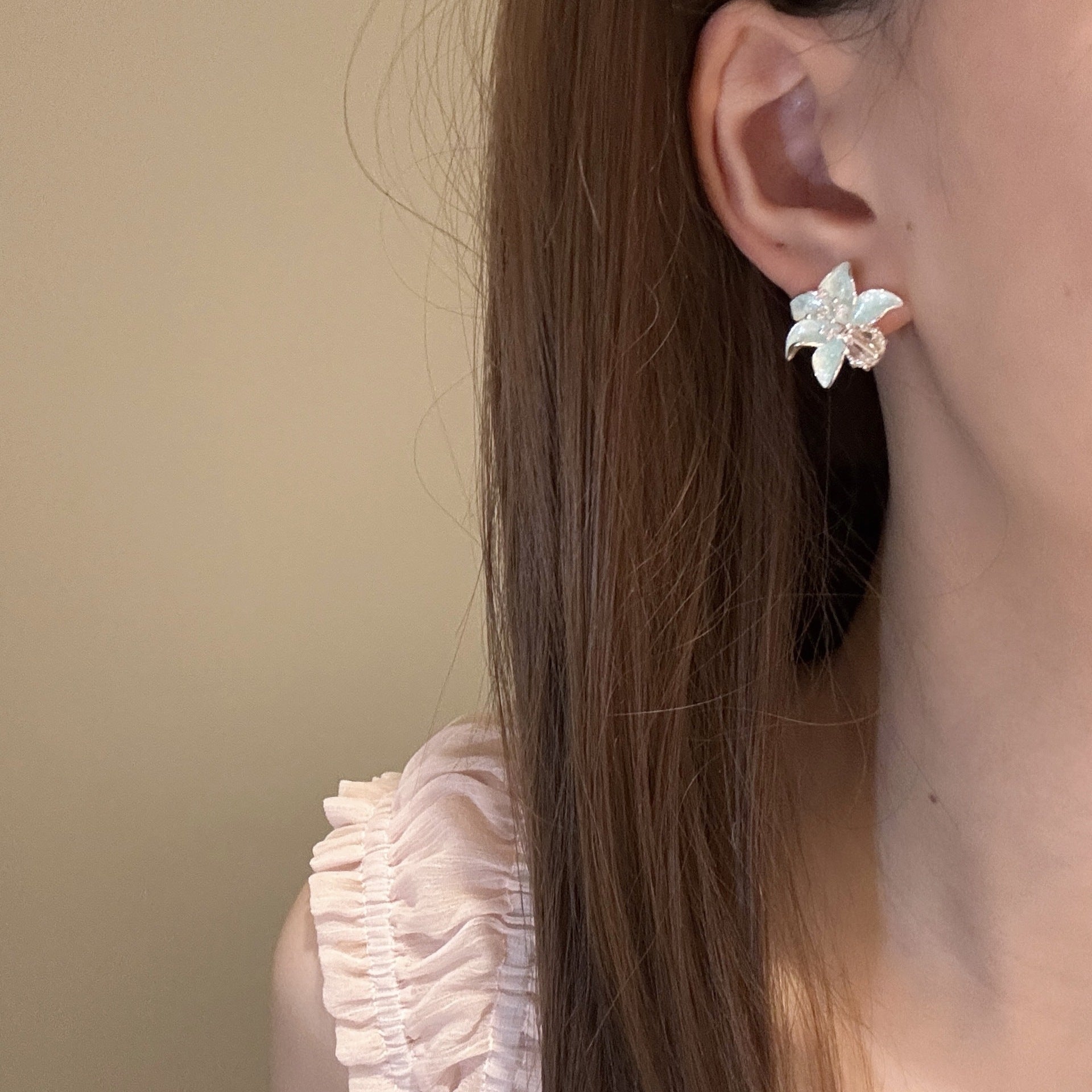 S925 Silver Enamel Flower Earrings, Sweet Retro Daily Ear Jewelry